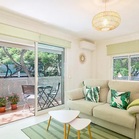 Hola Pleasant Fontanilla Side