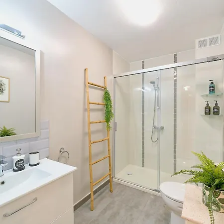 Hola Pleasant Fontanilla Side 公寓 *